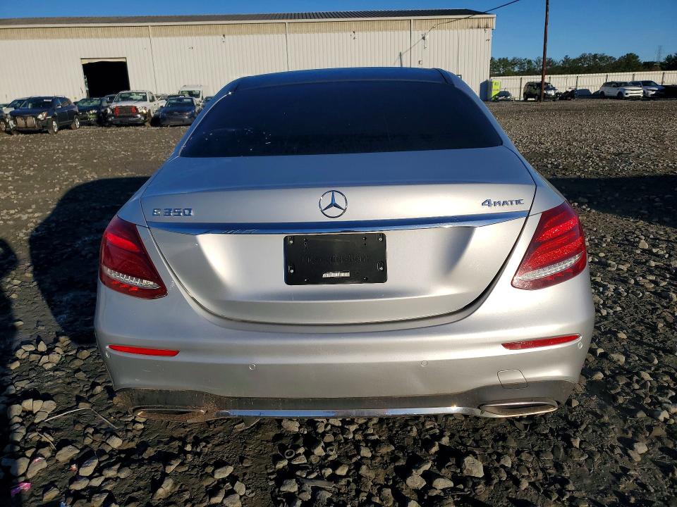 Продажа на аукционе авто 2020 Mercedes-benz E, vin: W1KZF8EB0LA829833, номер лота: 71765706