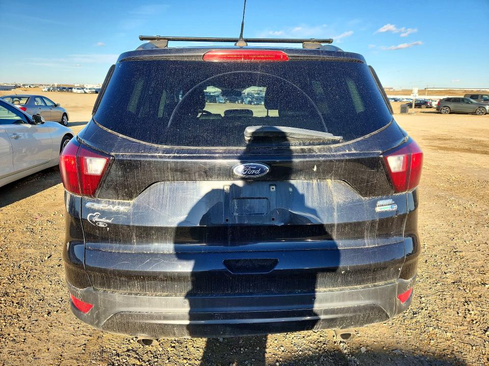 72684156 :رقم المزاد ، 1FMCU9HD6KUB36024 vin ، 2019 Ford Escape مزاد بيع
