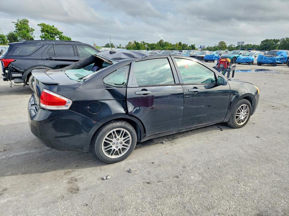 Продаж на аукціоні авто 2011 Ford Focus, vin: 1FAHP3FN9BW200402, номер лоту: 71230346