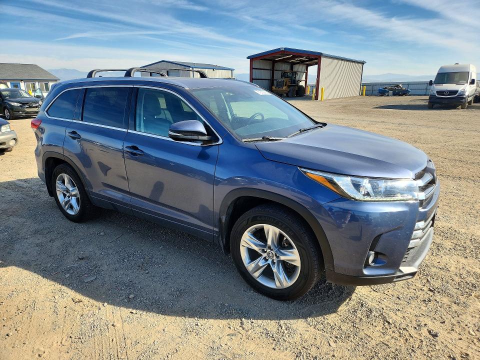 Продаж на аукціоні авто 2017 Toyota Highlander, vin: 5TDDZRFH8HS386815, номер лоту: 71879786