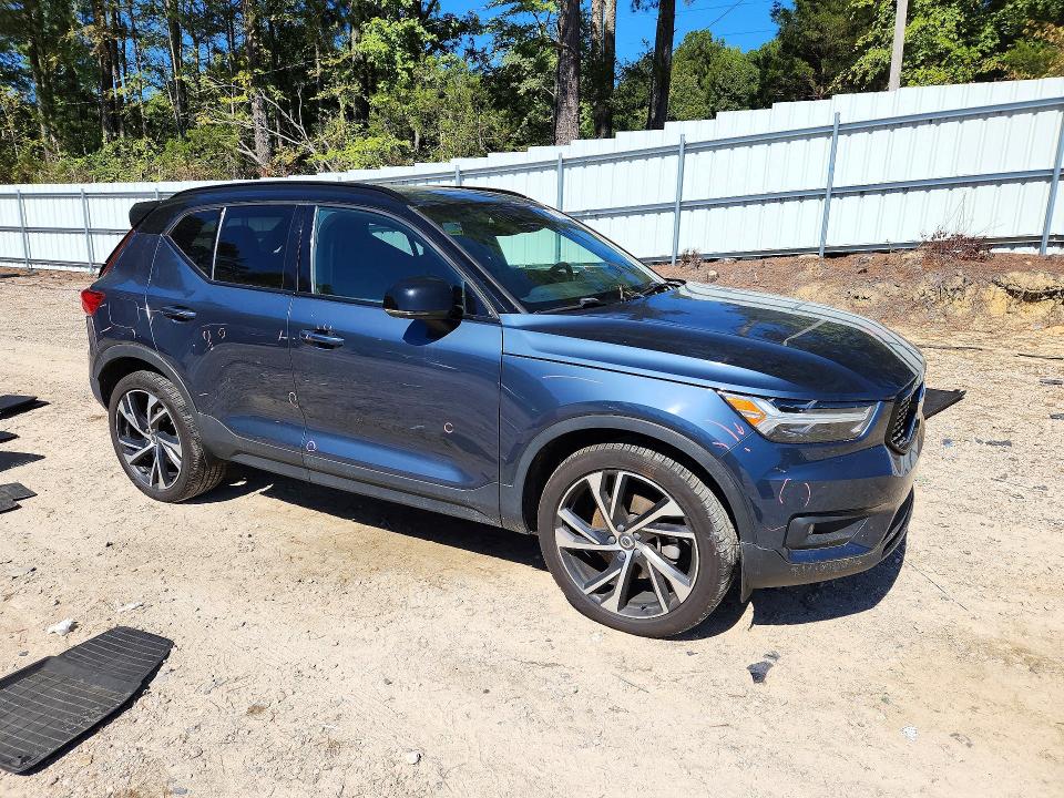 Продажа на аукционе авто 2022 Volvo Xc40, vin: YV4162UM2N2650632, номер лота: 71615606