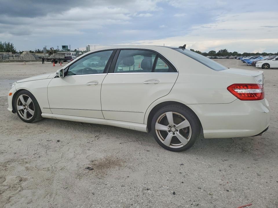 70928566 :رقم المزاد ، WDDHF5GB5BA353374 vin ، 2011 Mercedes-benz E مزاد بيع