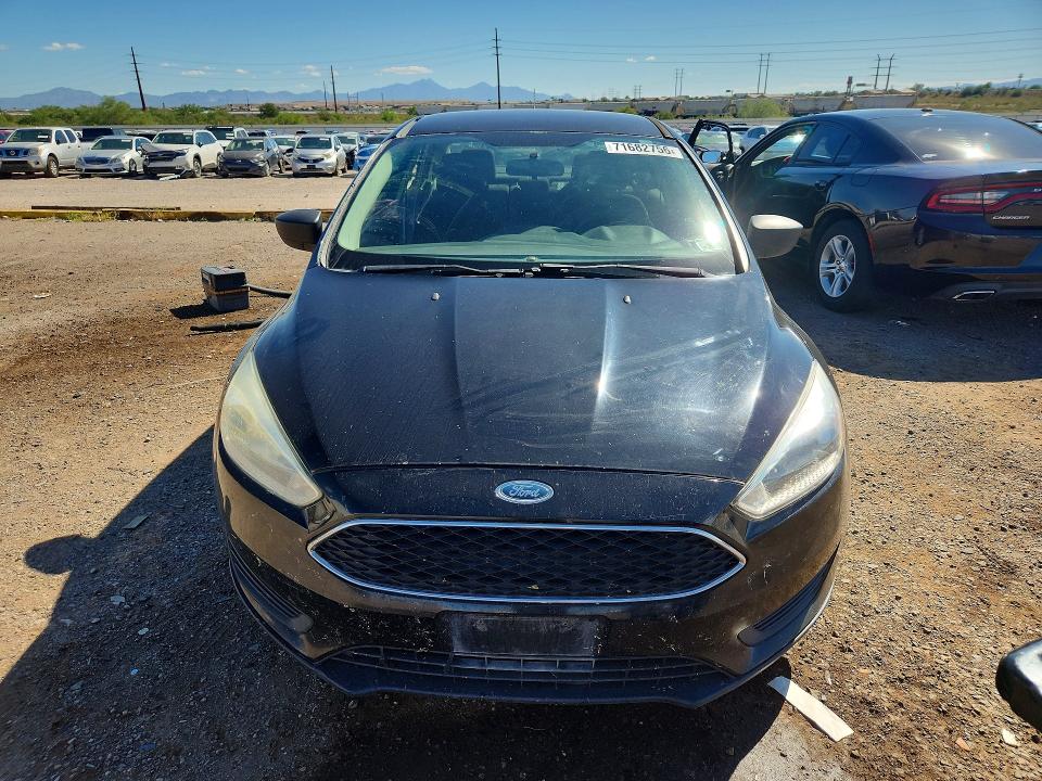 71682756 :رقم المزاد ، 1FADP3E27GL360440 vin ، 2016 Ford Focus مزاد بيع