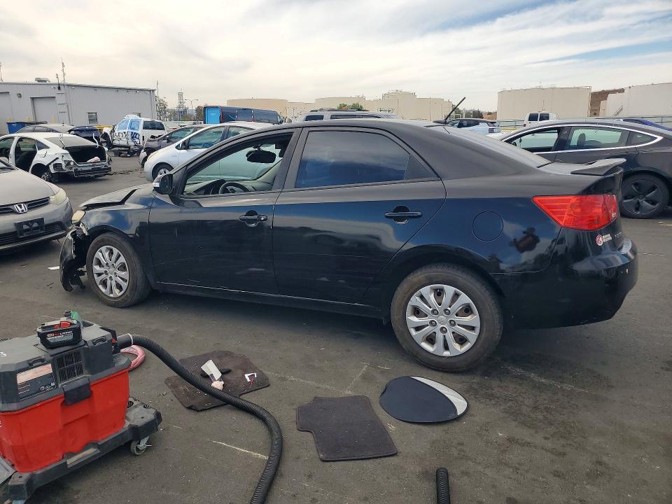 71430146 :رقم المزاد ، KNAFU4A24A5239154 vin ، 2010 Kia Forte مزاد بيع