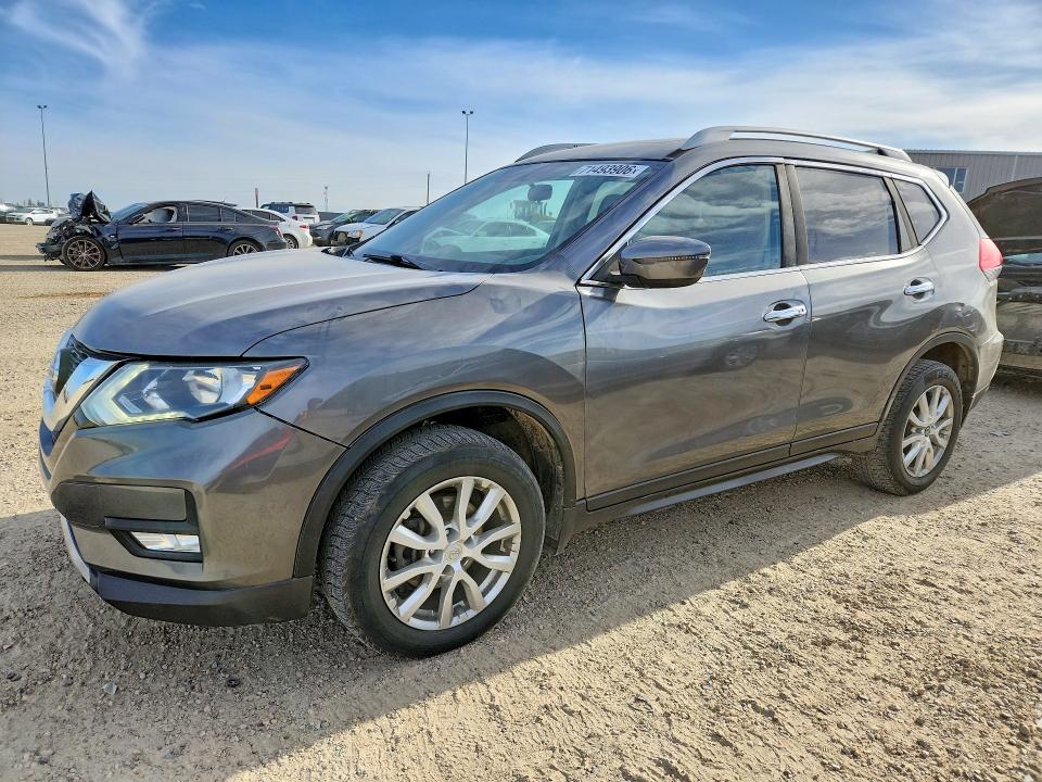 2017 Nissan Rogue მანქანა იყიდება აუქციონზე, vin: 5N1AT2MV4HC855660, აუქციონის ნომერი: 71493906
