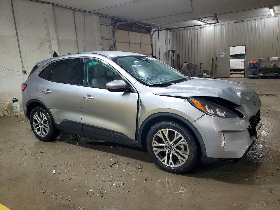 71830926 :رقم المزاد ، 1FMCU0CZ4NUA24843 vin ، 2022 Ford Escape مزاد بيع