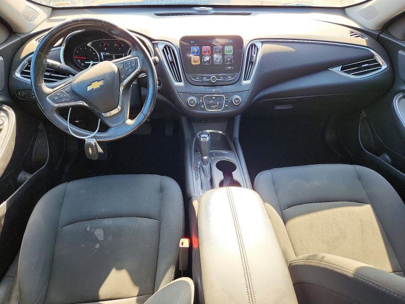 71154526 :رقم المزاد ، 1G1ZE5ST9HF126128 vin ، 2017 Chevrolet Malibu مزاد بيع