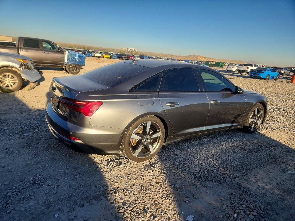 71078176 :رقم المزاد ، WAUL2AF2XMN056331 vin ، 2021 Audi A6 مزاد بيع