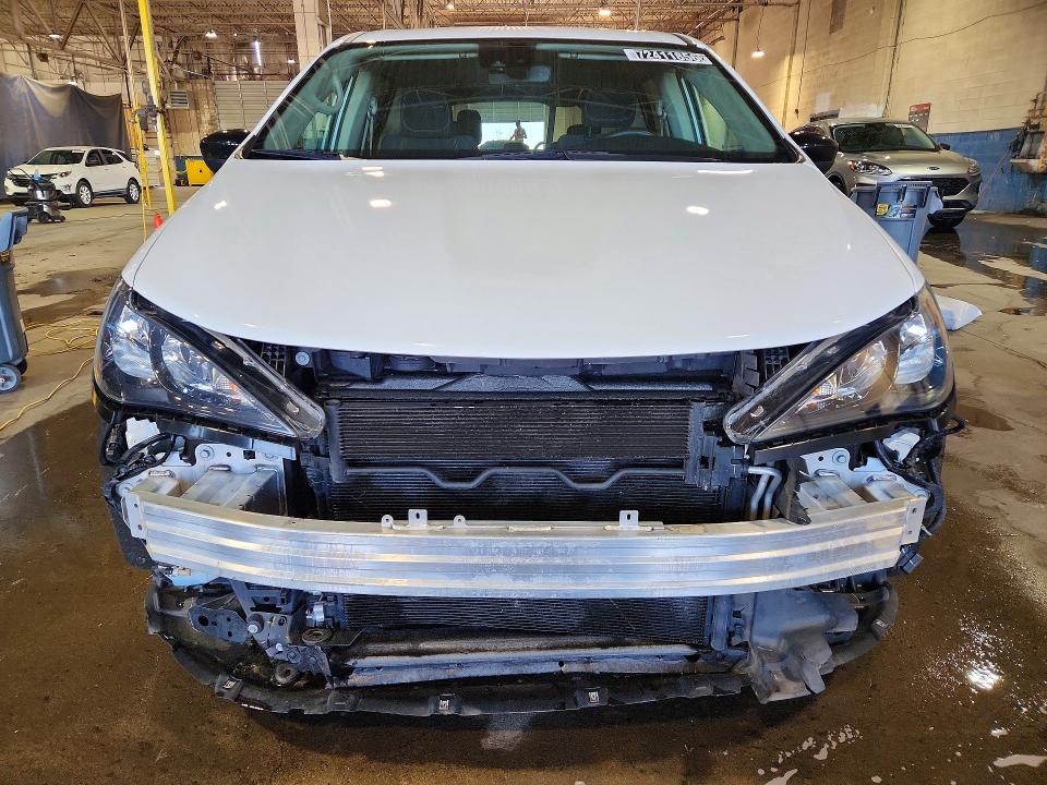 Продаж на аукціоні авто 2024 Chrysler Voyager, vin: 2C4RC1CGXRR176635, номер лоту: 72411856