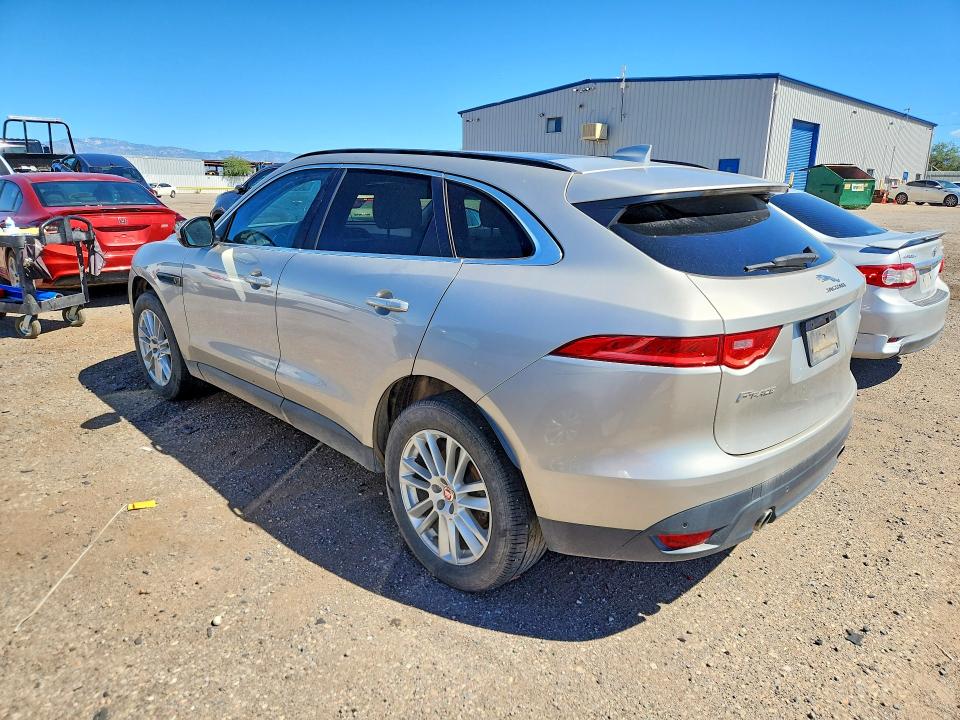 Продажа на аукционе авто 2017 Jaguar F-pace, vin: SADCK2BV0HA886441, номер лота: 70986106