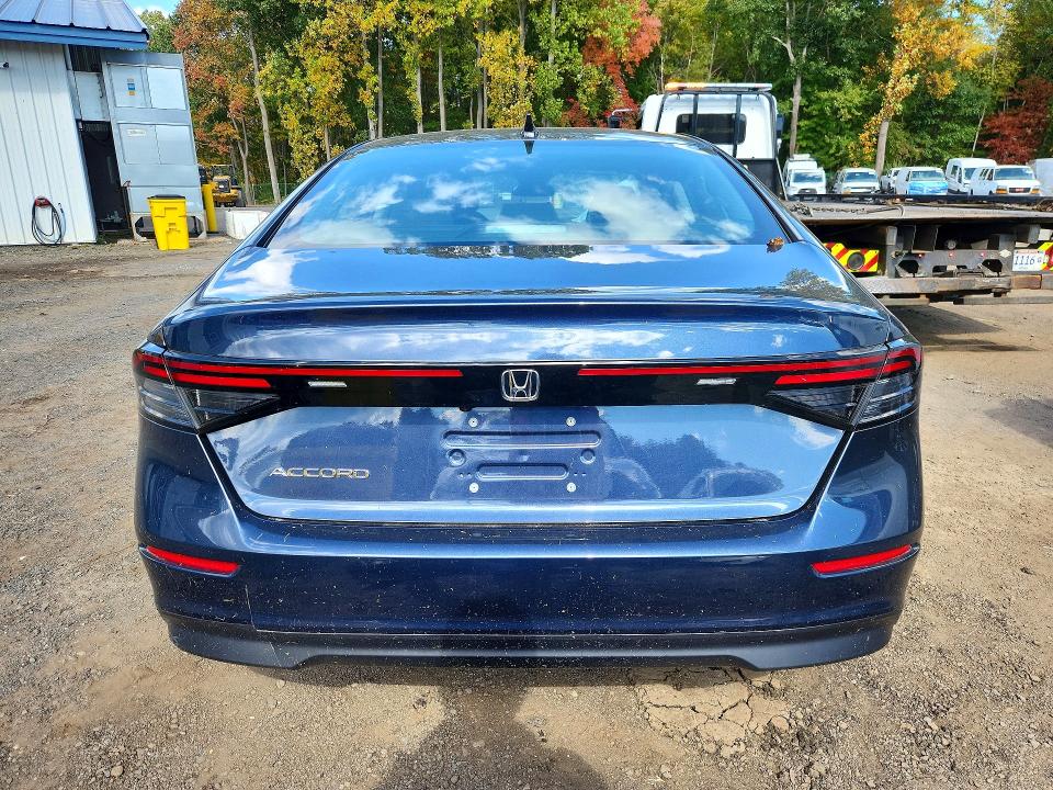 Продажа на аукционе авто 2025 Honda Accord, vin: 1HGCY1F45SA017851, номер лота: 72376976