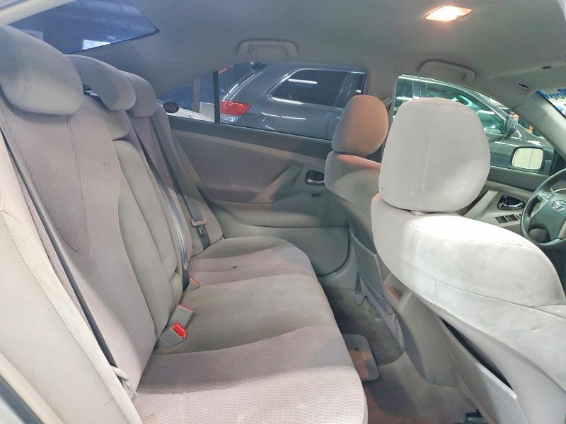 71422986 :رقم المزاد ، 4T1BF3EKXBU137974 vin ، 2011 Toyota Camry مزاد بيع