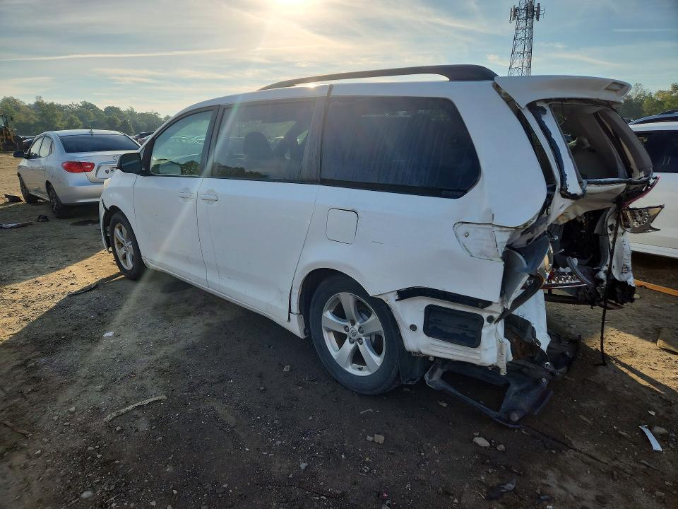 Aukcja sprzedaży 2011 Toyota Sienna, vin: 5TDKK3DC0BS122995, numer aukcji: 69945006