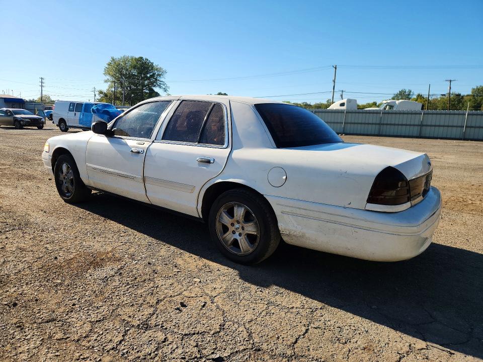 Продаж на аукціоні авто 2011 Ford Crown Victoria, vin: 2FABP7EV8BX184552, номер лоту: 70616826