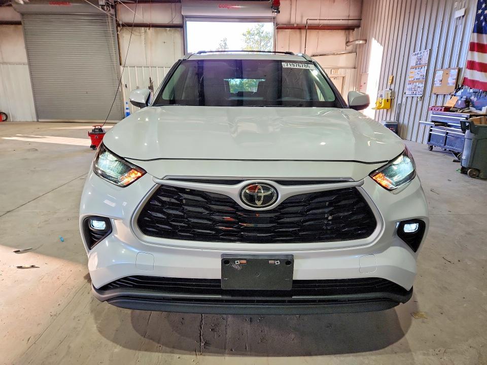 2025 Toyota Highlander მანქანა იყიდება აუქციონზე, vin: 5TDKDRBH4SS586870, აუქციონის ნომერი: 71976786