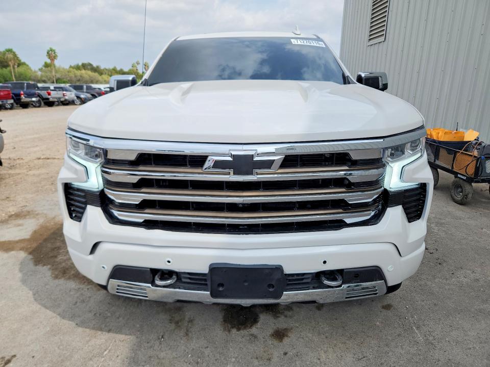 Продаж на аукціоні авто 2025 Chevrolet Silverado, vin: 3GCUKJE84SG114176, номер лоту: 71270116
