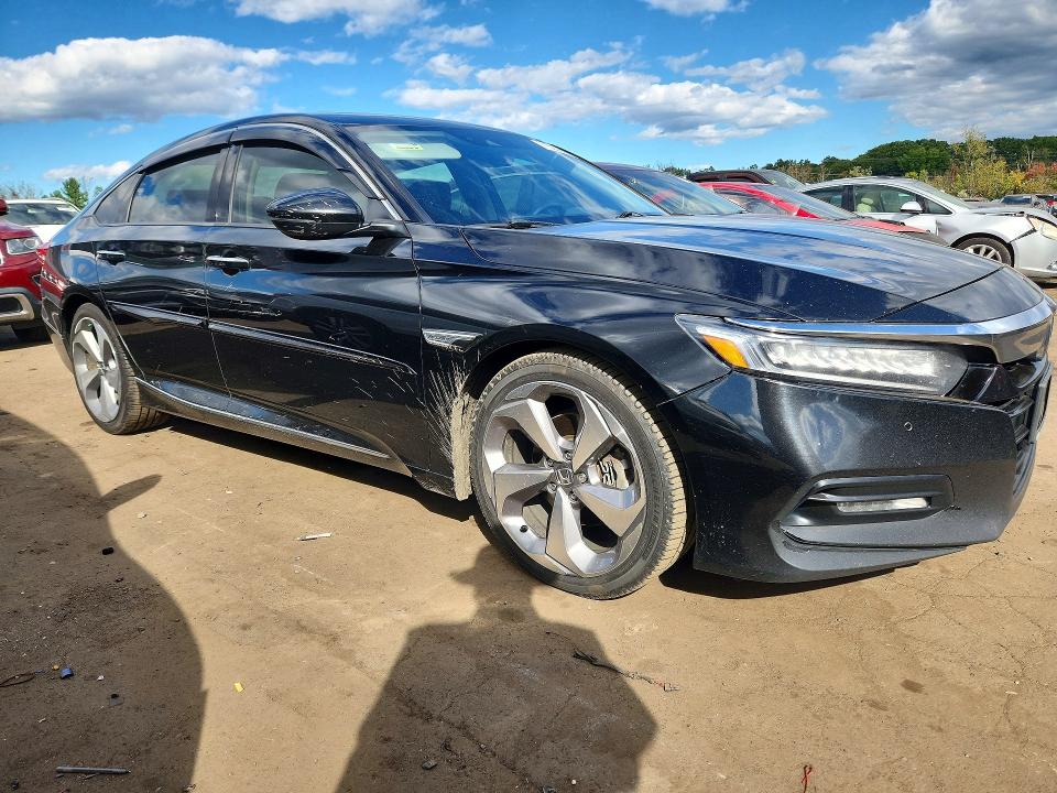 71623096 :رقم المزاد ، 1HGCV2F99JA004920 vin ، 2018 Honda Accord مزاد بيع