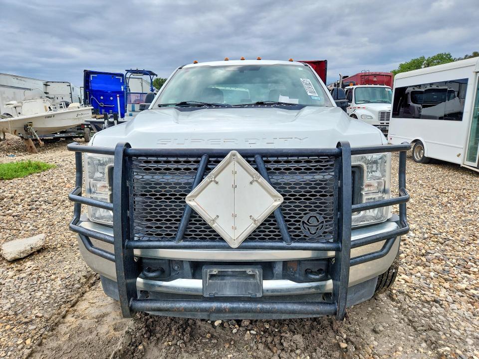 70830746 :رقم المزاد ، 1FD0W4HT8JEB43024 vin ، 2018 Ford F450 مزاد بيع