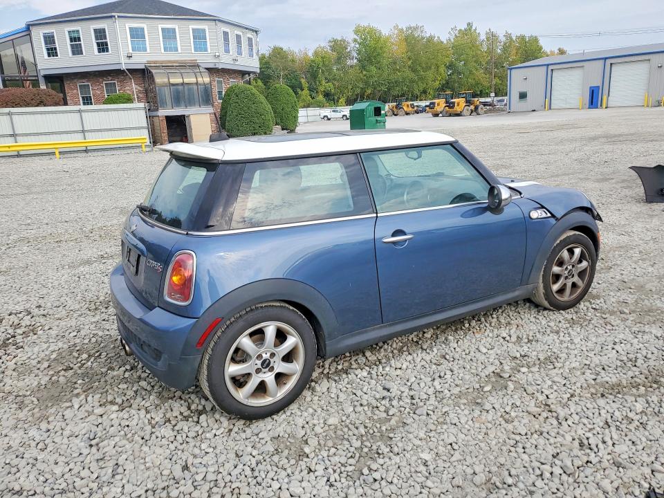 Продажа на аукционе авто 2010 Mini Cooper, vin: WMWMF7C56ATX44358, номер лота: 70952986