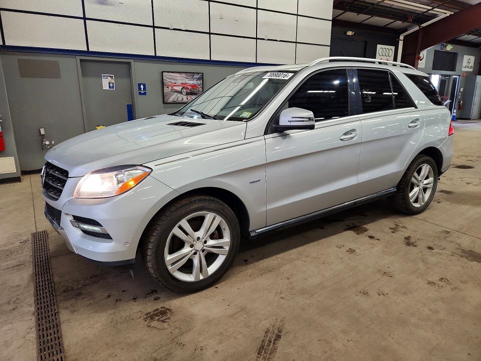 70890016 :رقم المزاد ، 4JGDA2EB6CA033017 vin ، 2012 Mercedes-benz Ml مزاد بيع