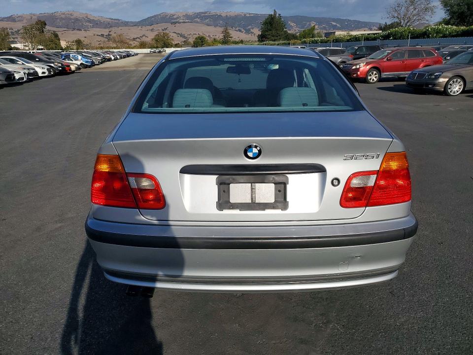Продажа на аукционе авто 2001 Bmw 325, vin: WBAAV33461FU79929, номер лота: 72750356