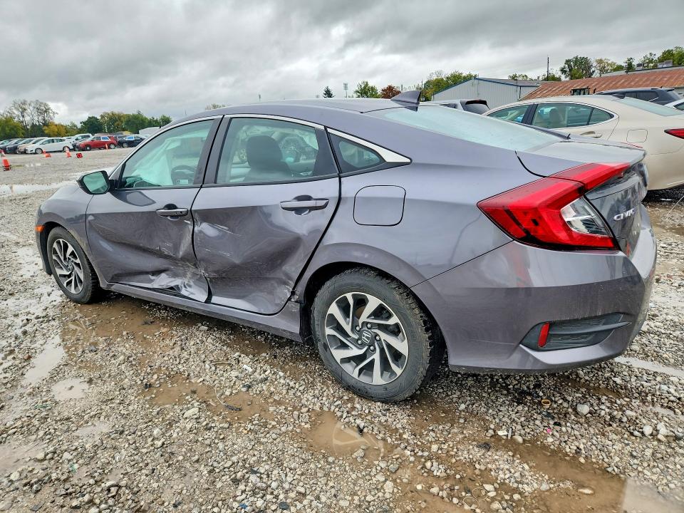 71178266 :رقم المزاد ، 2HGFC2F77JH570948 vin ، 2018 Honda Civic مزاد بيع