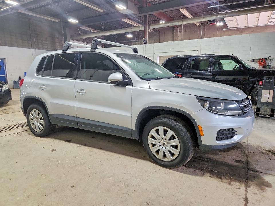 2014 Volkswagen Tiguan მანქანა იყიდება აუქციონზე, vin: WVGCV3AX9EW546193, აუქციონის ნომერი: 71356266