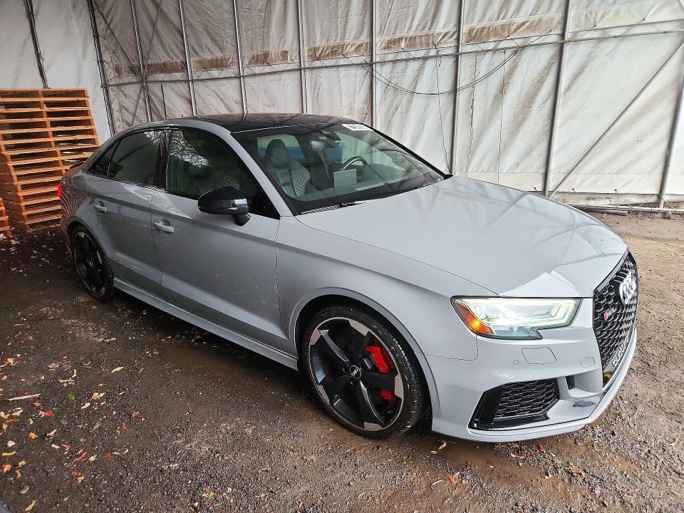 72392086 :رقم المزاد ، WUABWGFFXJ1901094 vin ، 2018 Audi Rs3 مزاد بيع