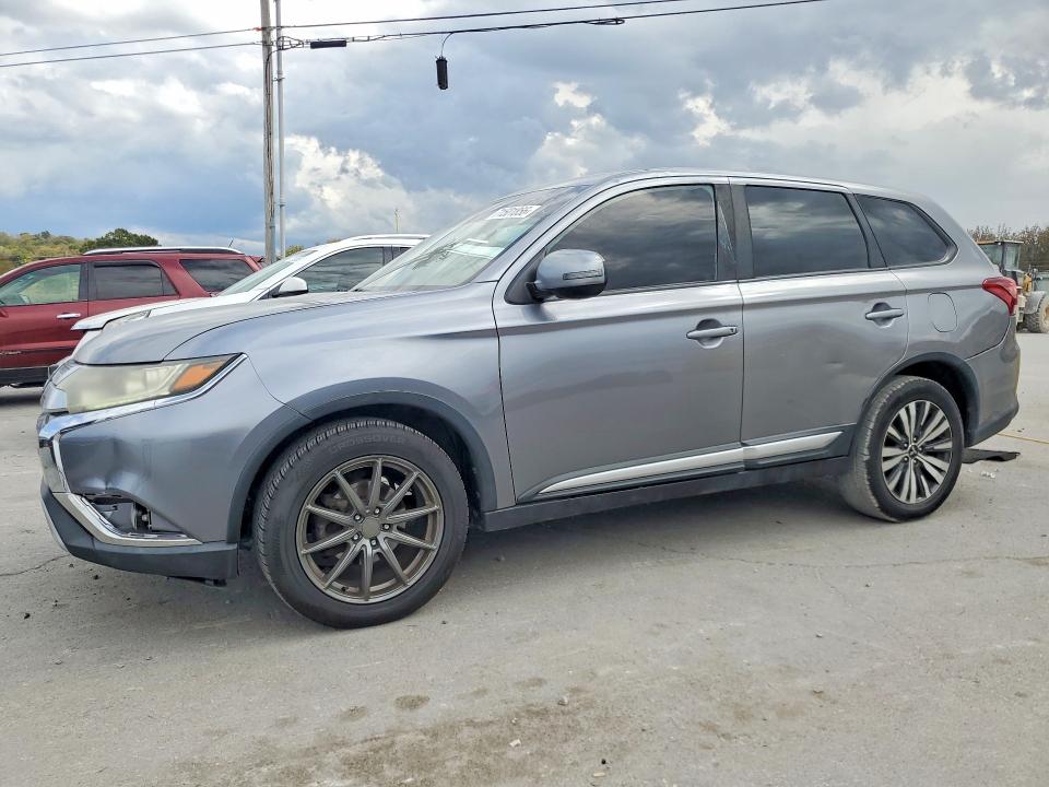 2019 Mitsubishi Outlander მანქანა იყიდება აუქციონზე, vin: JA4AD3A30KZ048464, აუქციონის ნომერი: 71501856