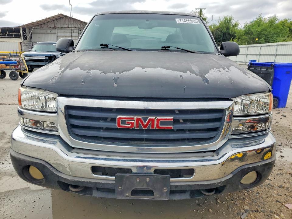 71456946 :رقم المزاد ، 2GTEC19T541110438 vin ، 2004 Gmc New Sierra مزاد بيع