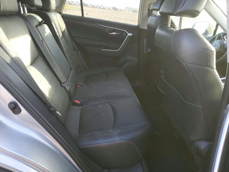 Продажа на аукционе авто 2021 Toyota Rav4, vin: 2T3R1RFV5MC200290, номер лота: 71663286