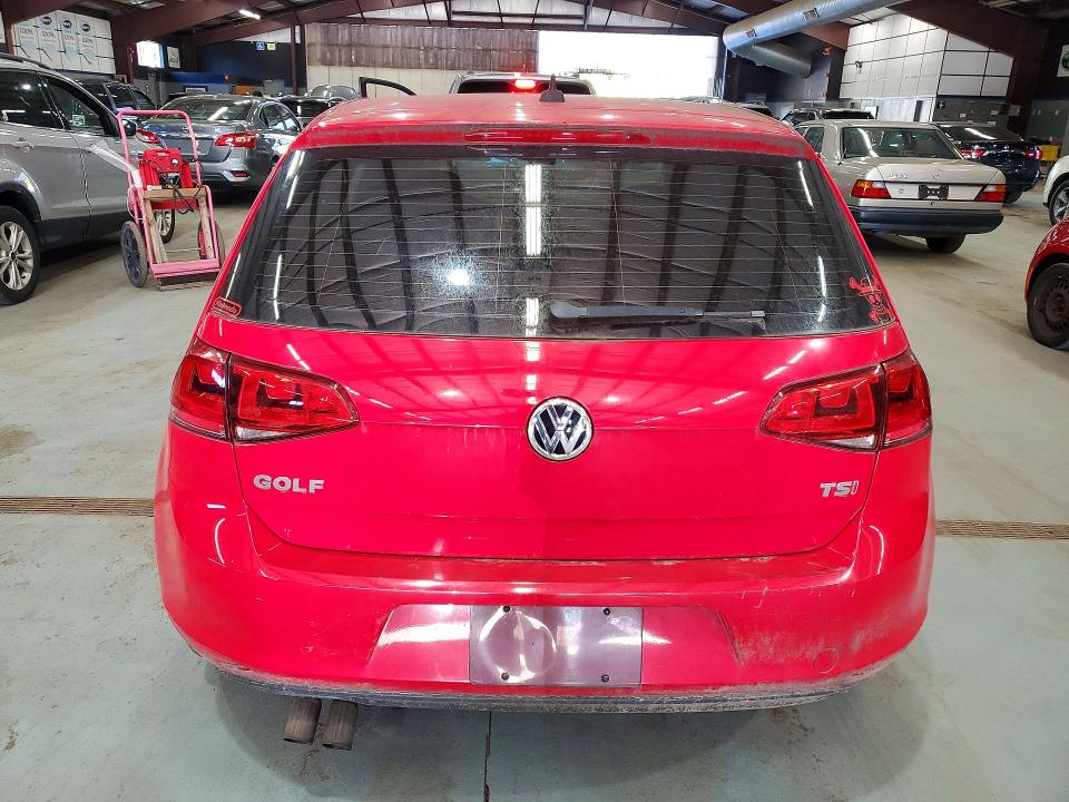 72181906 :رقم المزاد ، 3VW217AU3GM032168 vin ، 2016 Volkswagen Golf مزاد بيع