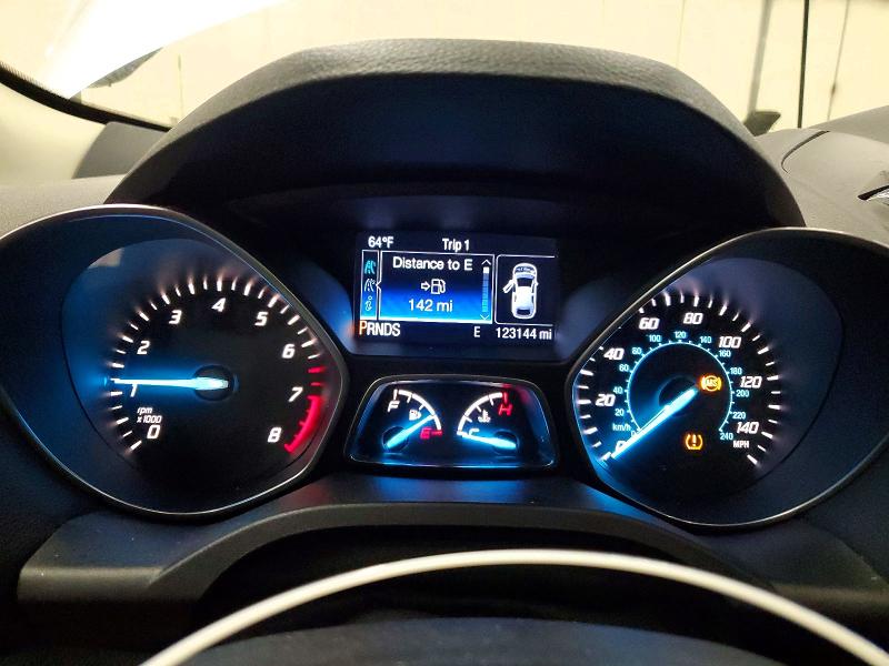 Продажа на аукционе авто 2016 Ford Escape, vin: 1FMCU9JX9GUB42671, номер лота: 72874676