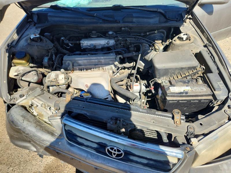 70952326 :رقم المزاد ، 4T1BG22K51U043284 vin ، 2001 Toyota Camry مزاد بيع