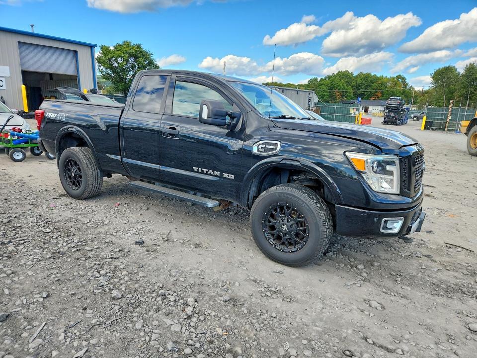 Продажа на аукционе авто 2017 Nissan Titan Xd, vin: 1N6BA1C48HN554456, номер лота: 71239806