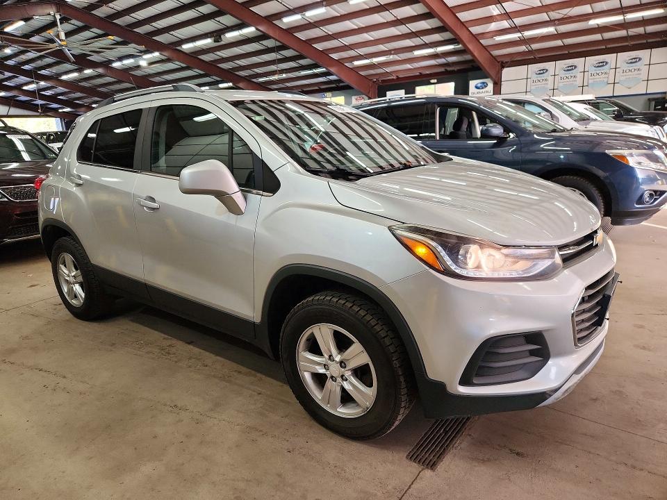 72945636 :رقم المزاد ، 3GNCJPSB5HL175996 vin ، 2017 Chevrolet Trax مزاد بيع