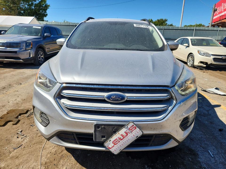 2018 Ford Escape მანქანა იყიდება აუქციონზე, vin: 1FMCU9HD1JUC70454, აუქციონის ნომერი: 68011156