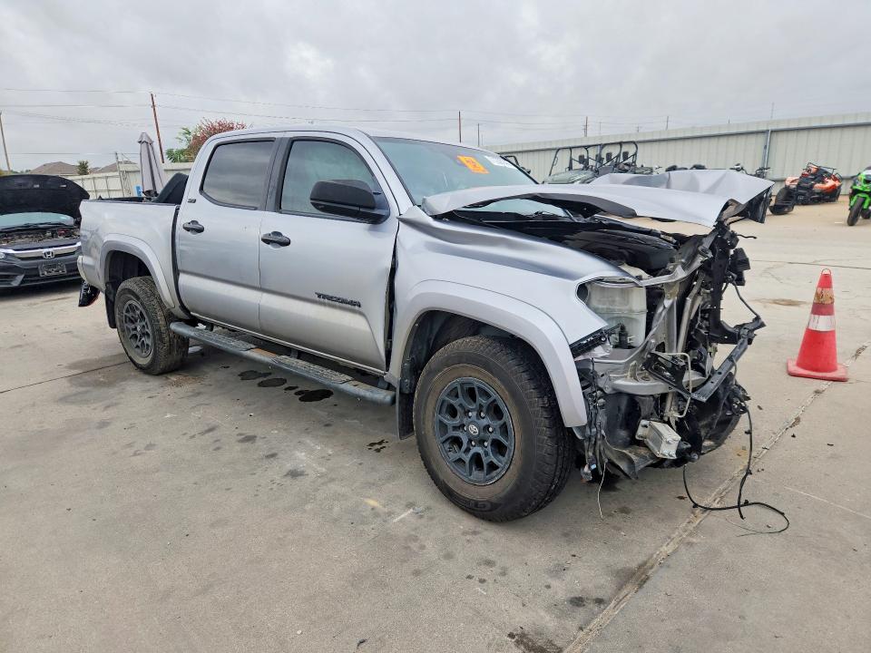 71238146 :رقم المزاد ، 5TFAZ5CN8MX103999 vin ، 2021 Toyota Tacoma مزاد بيع