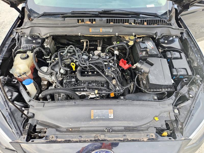 71802326 :رقم المزاد ، 3FA6P0HD5KR135187 vin ، 2019 Ford Fusion مزاد بيع