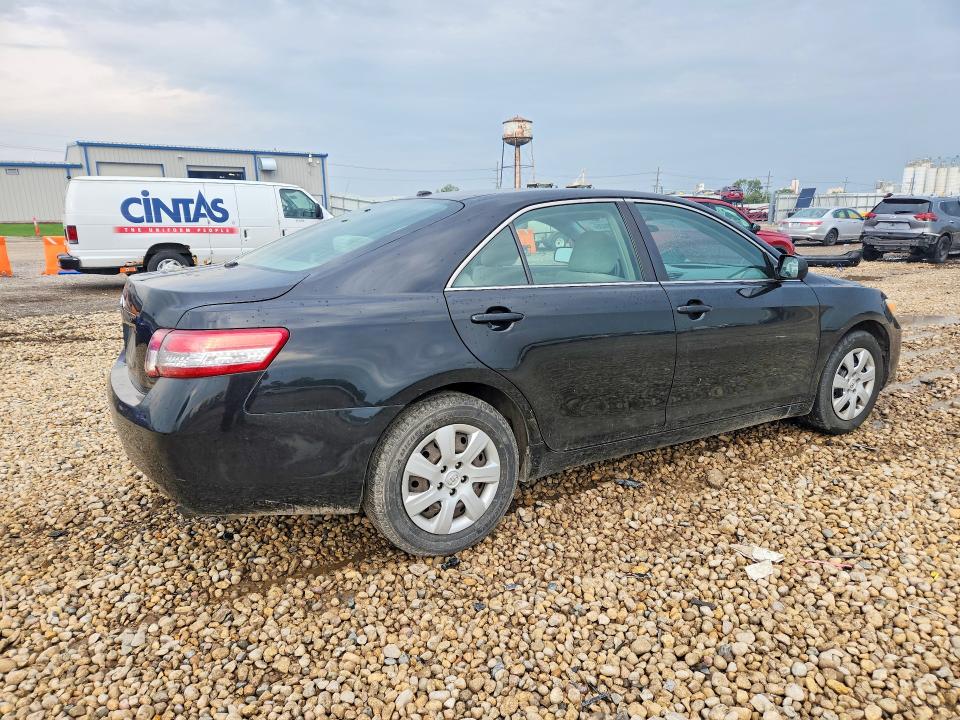 2010 Toyota Camry მანქანა იყიდება აუქციონზე, vin: 4T4BF3EK1AR011247, აუქციონის ნომერი: 70920436