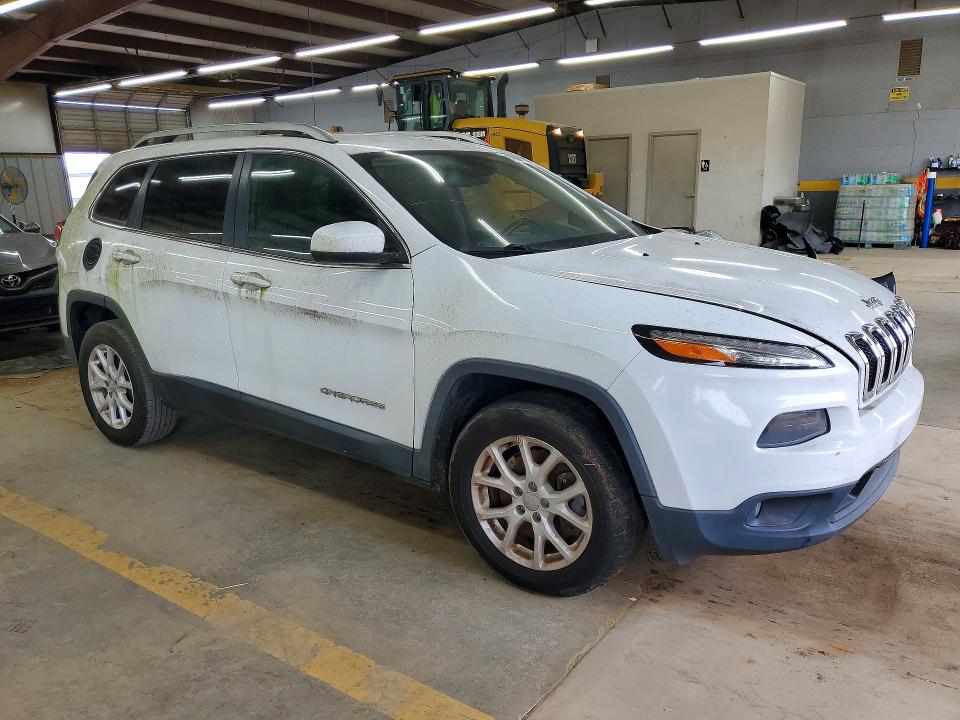 71604146 :رقم المزاد ، 1C4PJMCB9GW251350 vin ، 2016 Jeep Cherokee مزاد بيع