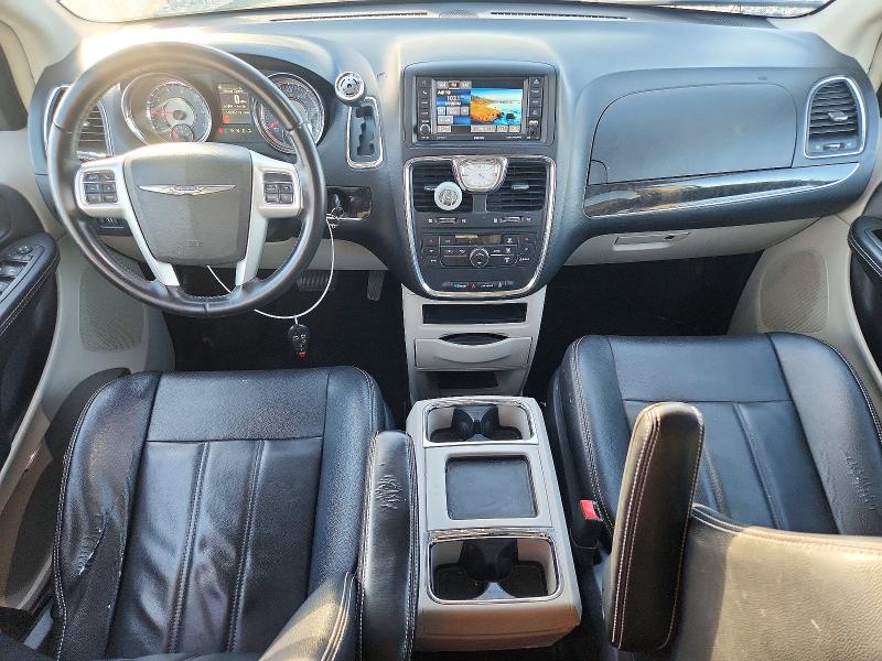 72145336 :رقم المزاد ، 2C4RC1BG9ER442285 vin ، 2014 Chrysler Town & Country مزاد بيع
