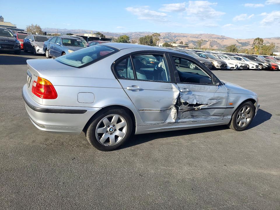 Продажа на аукционе авто 2001 Bmw 325, vin: WBAAV33461FU79929, номер лота: 72750356