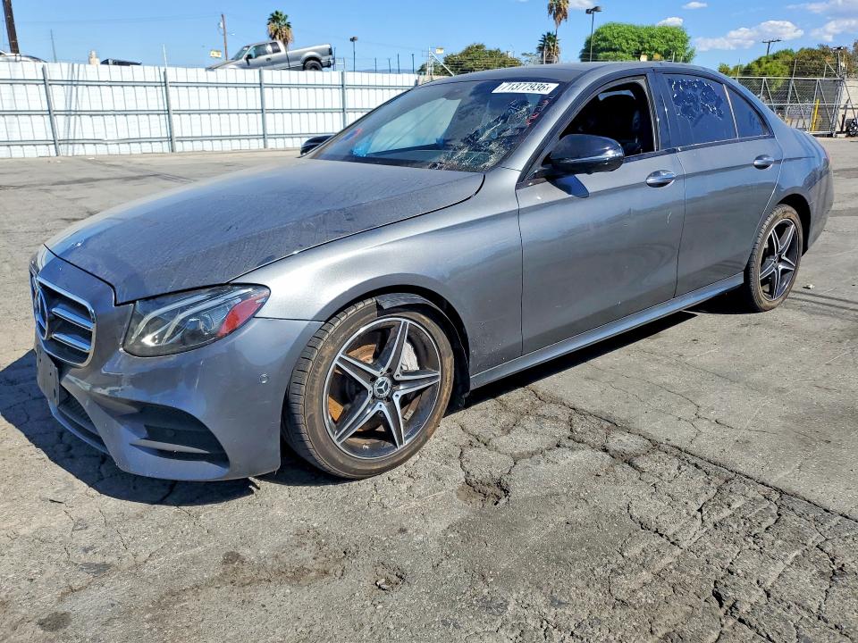 71377936 :رقم المزاد ، WDDZF8DBXLA722662 vin ، 2020 Mercedes-benz E مزاد بيع