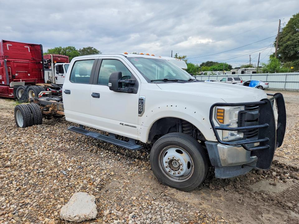 70830746 :رقم المزاد ، 1FD0W4HT8JEB43024 vin ، 2018 Ford F450 مزاد بيع