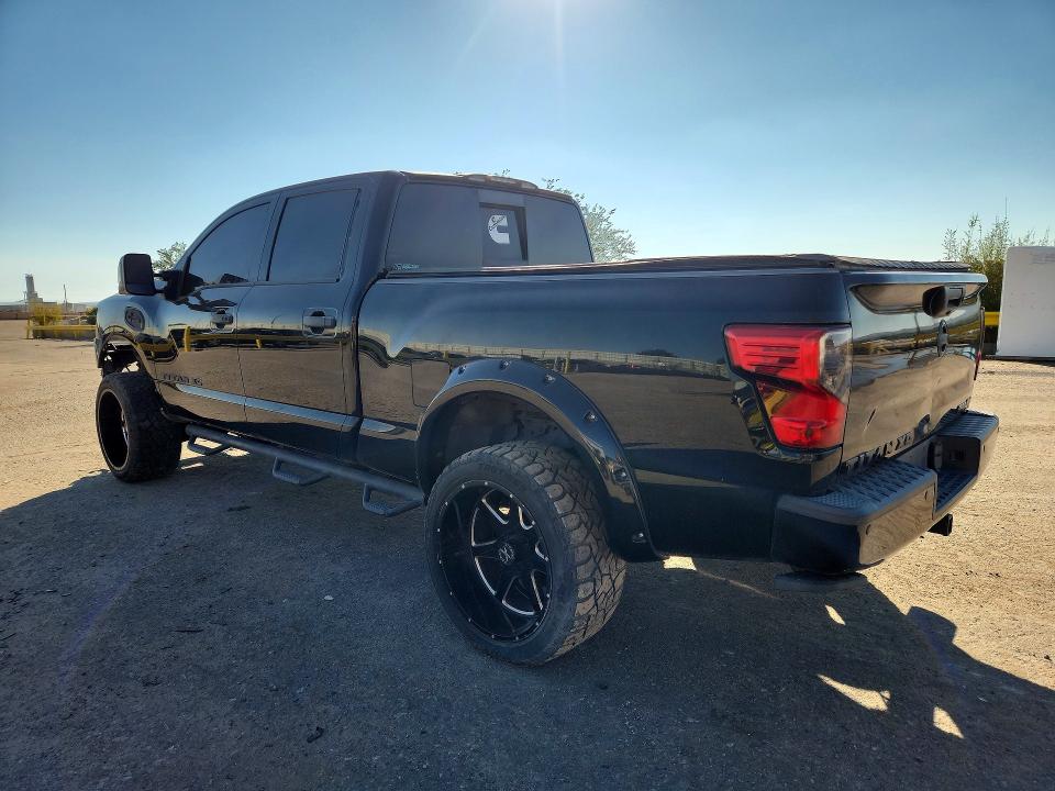 70734476 :رقم المزاد ، 1N6BA1F40HN556780 vin ، 2017 Nissan Titan Xd مزاد بيع