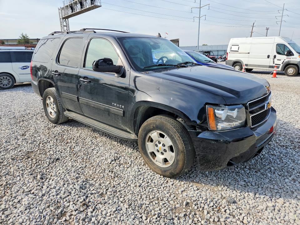 71365186 :رقم المزاد ، 1GNSKBE05DR340423 vin ، 2013 Chevrolet Tahoe مزاد بيع