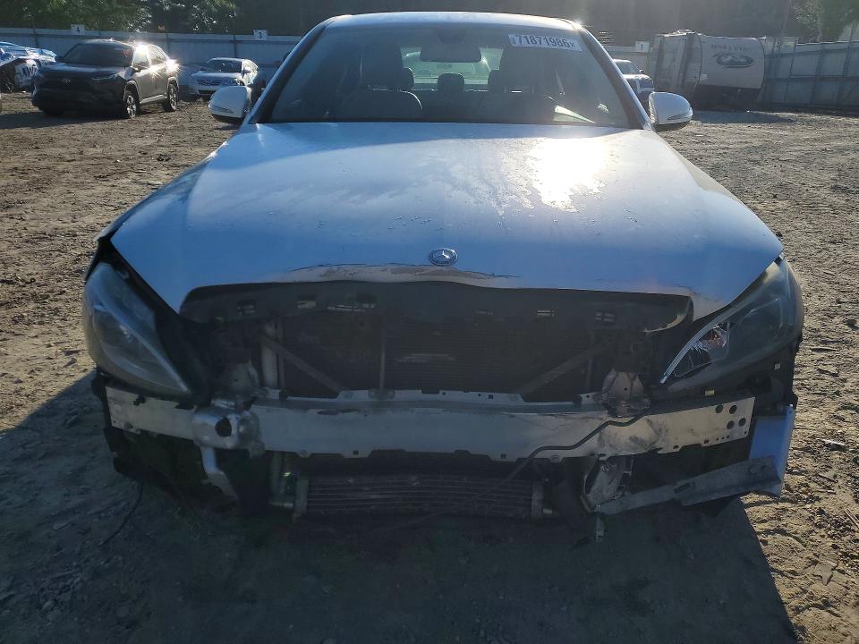 2015 Mercedes-benz C მანქანა იყიდება აუქციონზე, vin: 55SWF4KB6FU014153, აუქციონის ნომერი: 71871986