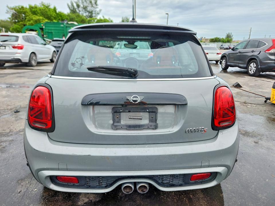 2020 Mini Cooper მანქანა იყიდება აუქციონზე, vin: WMWXR5C01L2L53821, აუქციონის ნომერი: 71065656