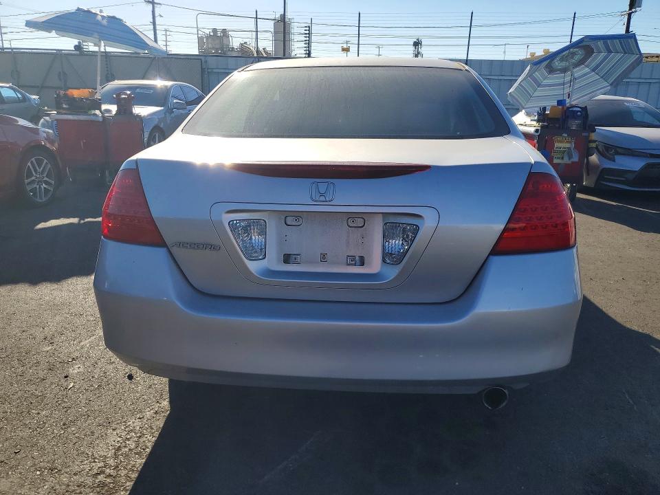 Продажа на аукционе авто 2007 Honda Accord, vin: 1HGCM56487A045556, номер лота: 72243116